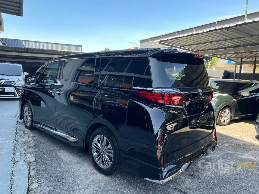 2025 Toyota Alphard Executive Lounge MPV