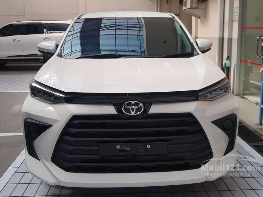 Jual Mobil Toyota Avanza 2023 E 1.3 di DKI Jakarta Automatic MPV Putih Rp 200.000.000