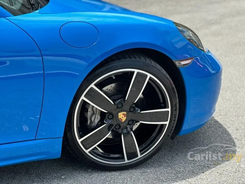2022 Porsche 718 Boxster Convertible