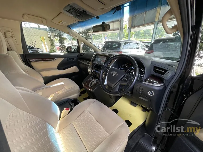 2017 Toyota Alphard S MPV