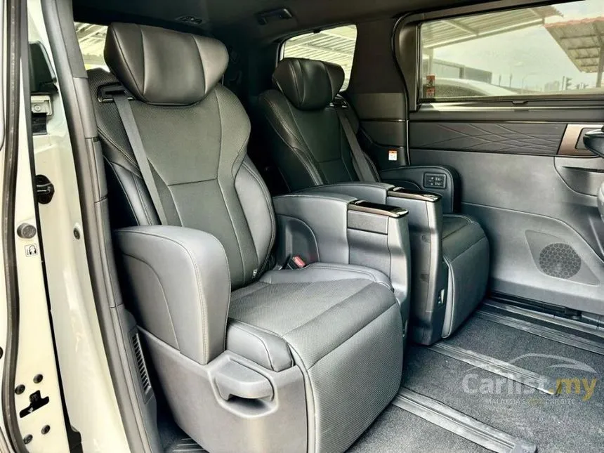 2023 Toyota Alphard Z MPV