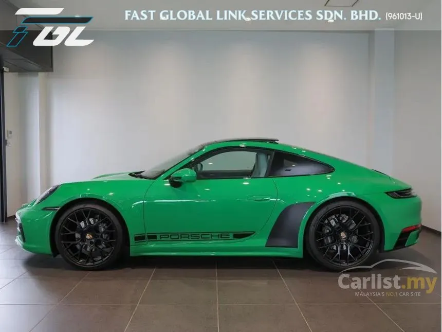 2022 Porsche 911 Carrera Coupe