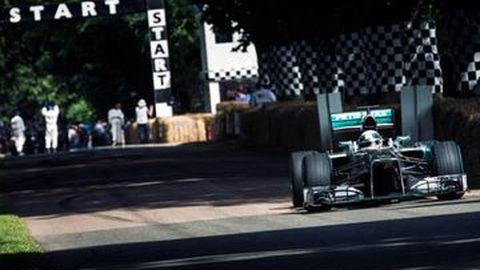 Mercedes Jual Mobil F1 Bekas Hamilton