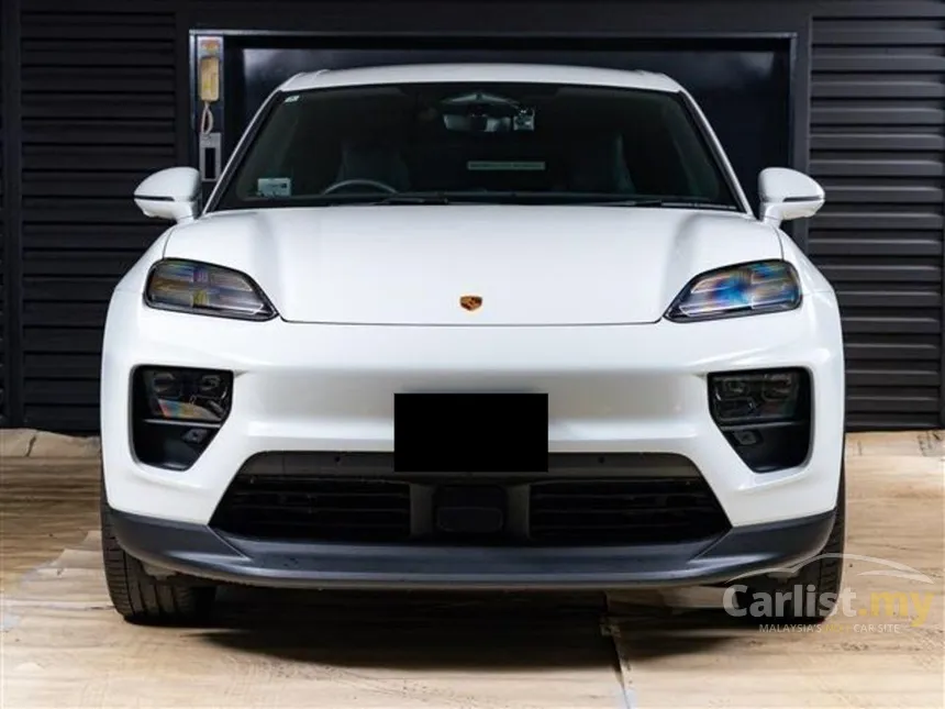 2025 Porsche Macan SUV