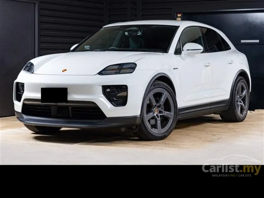 2025 Porsche Macan SUV