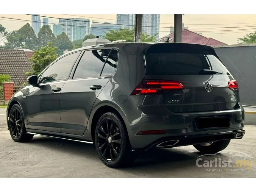 2020 Volkswagen Golf TSI R-Line Hatchback