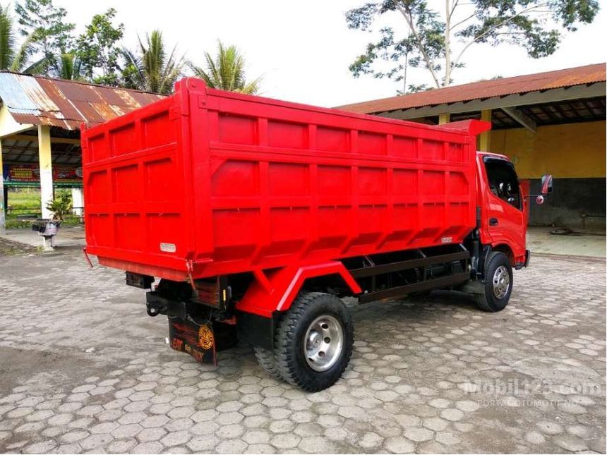 Jual Mobil Toyota Dyna  2012 4 0 di Riau Manual Trucks 