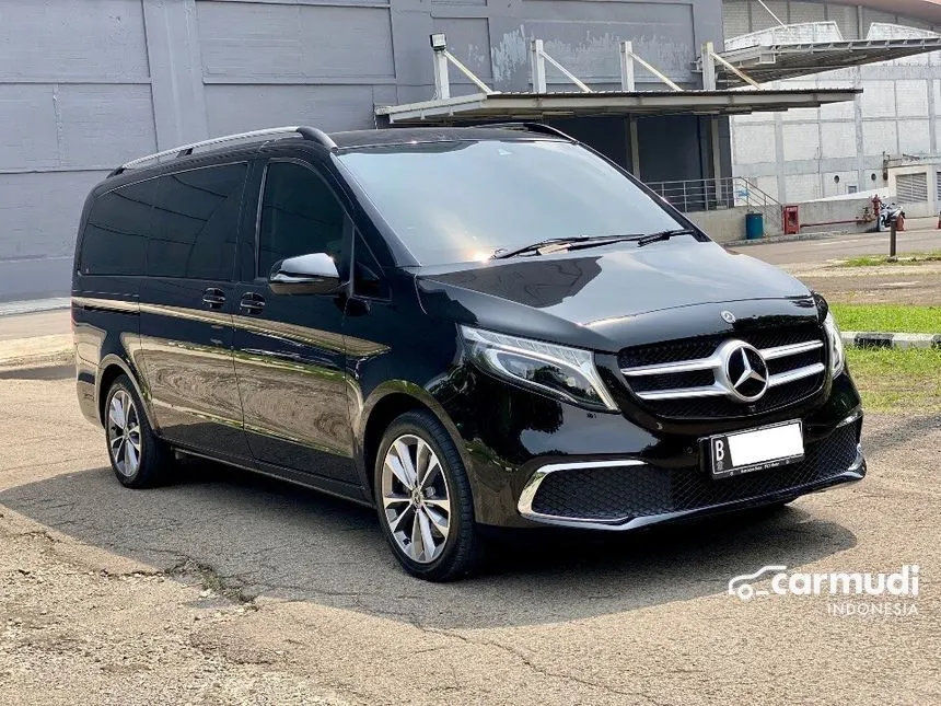 Mercedes-Benz V260 2019 Avantgarde 2.0 in DKI Jakarta Automatic Van Wagon  Black for Rp 850.000.000 - 13519155 
