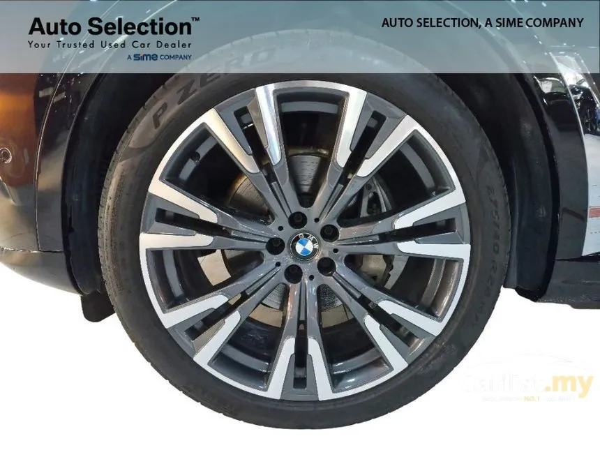 2023 BMW X7 xDrive40i Pure Excellence SUV