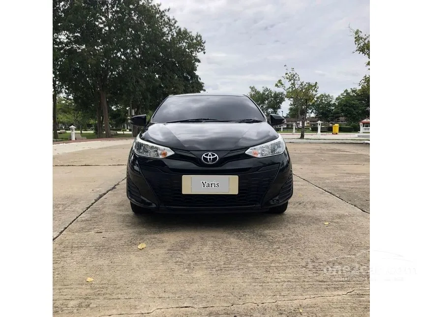 2018 Toyota YARIS E Hatchback