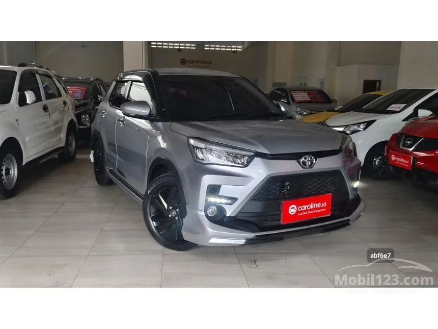 Jual Mobil Toyota Raize 2022 GR Sport (1 Tone) 1.0 di Jawa Barat Automatic SUV Silver Rp 213.000.000