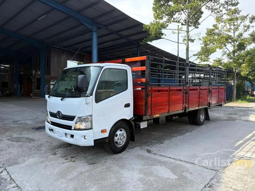2026 Hino 300 Lorry