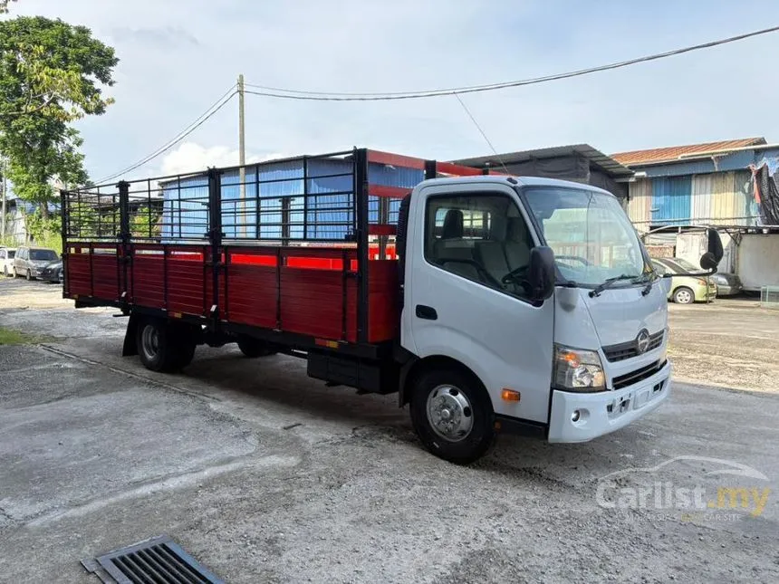 2026 Hino 300 Lorry