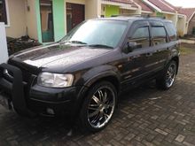 2005 Ford Escape 2.3 XLT SUV Istimewa