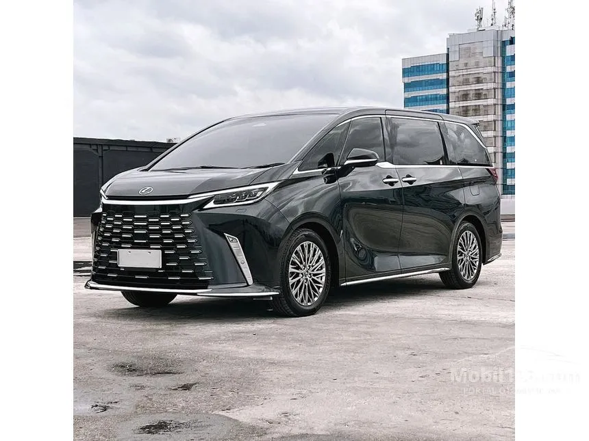 Jual Mobil Lexus LM 350h 2024 7 Seater 2.5 di Banten Automatic MPV Hitam Rp 2.250.000.000