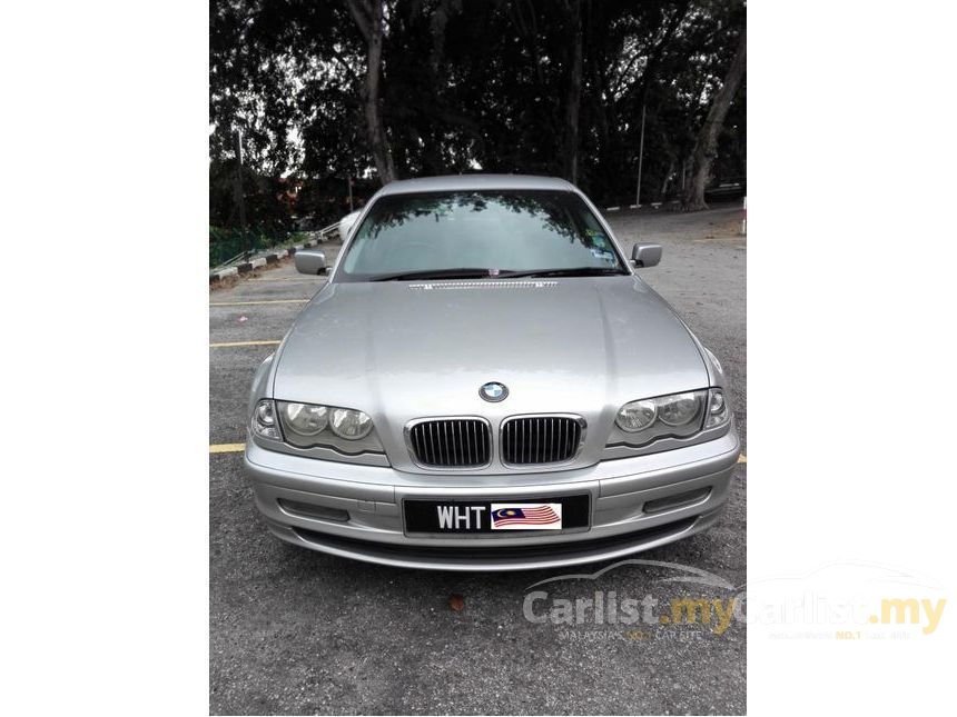 2000 BMW 318i Sedan