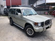 2000 Mitsubishi Pajero 2.4 SUV (MT)