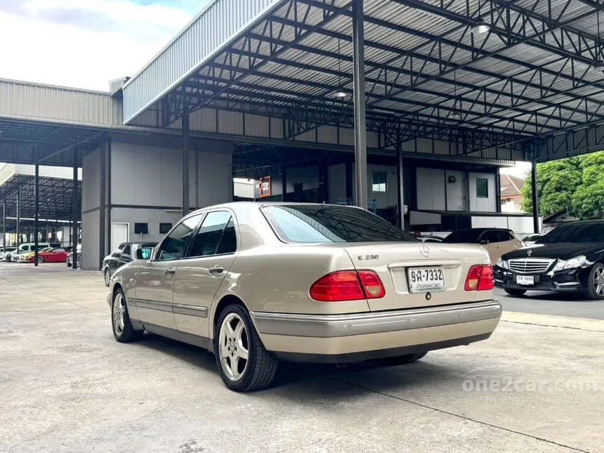 1996 Mercedes-Benz E230 Elegance Sedan