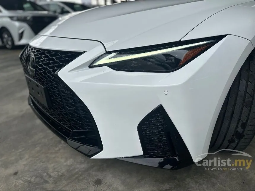2021 Lexus IS 300 F Sport Sedan