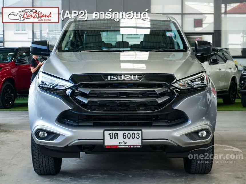 2023 Isuzu MU-X Active SUV