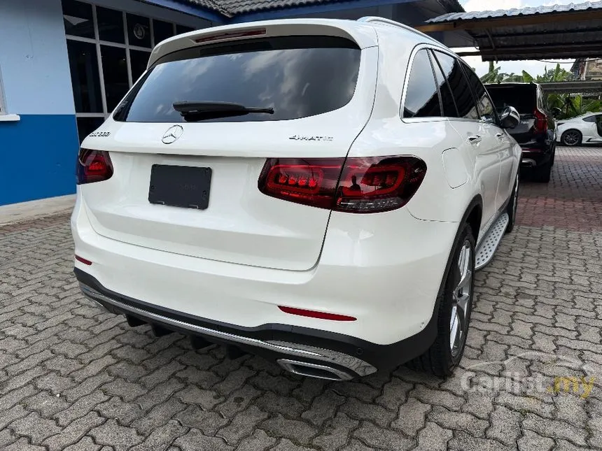 2021 Mercedes-Benz GLC300 4MATIC AMG Line SUV