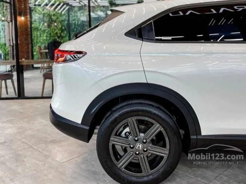 2023 Honda HR-V E SUV