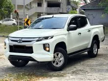 2022 Mitsubishi Triton 2.4 VGT Dual Cab 4X4 Pickup (AT) 14DAYS GUARANTEE REPAIR / FREE WARRANTY / NO OFF ROAD USE / LOW MILEAGE 35K