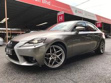 2015 LEXUS IS200t 2.0 PREMIUM (A) 8 SPEED TURBO LOCAL LEXUS MALAYSIA LOW MILEAGE 31K REGISTER 2016 TOYOTA