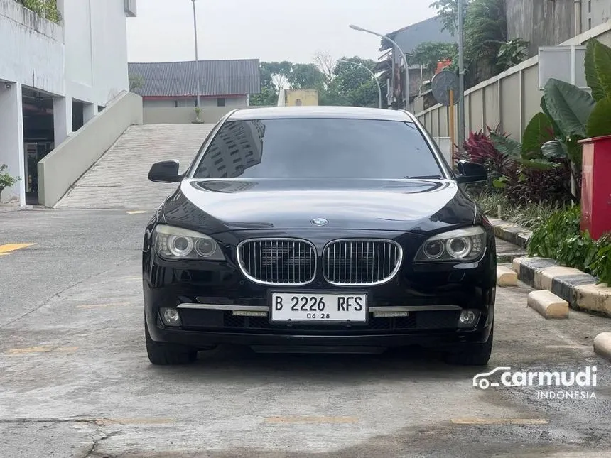 2012 BMW 730Li Sedan
