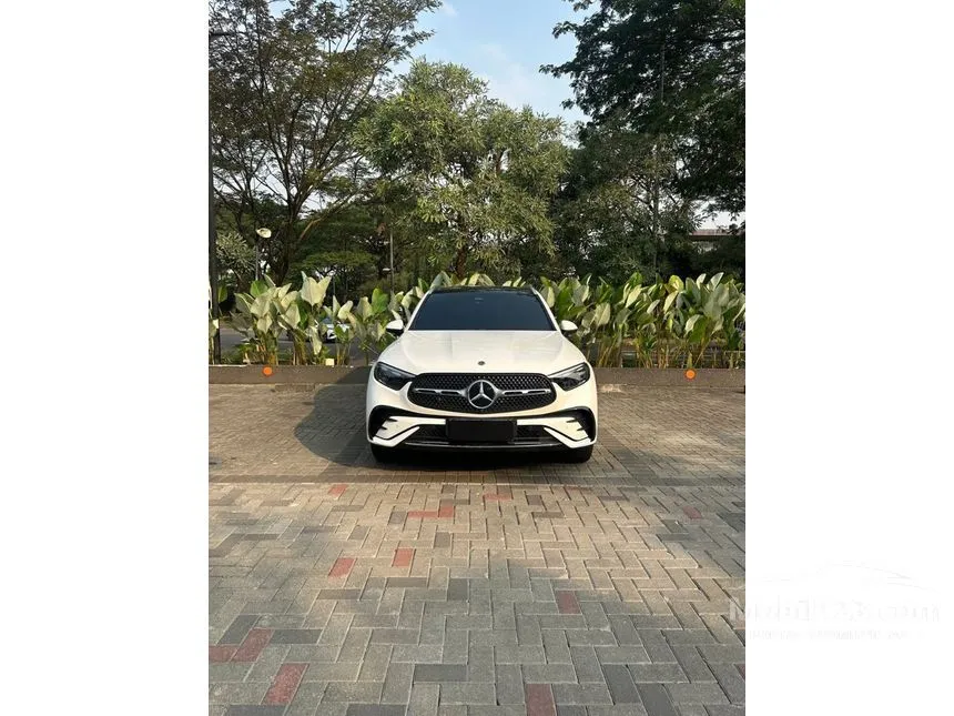 2023 Mercedes-Benz GLC300 AMG Line 4MATIC SUV