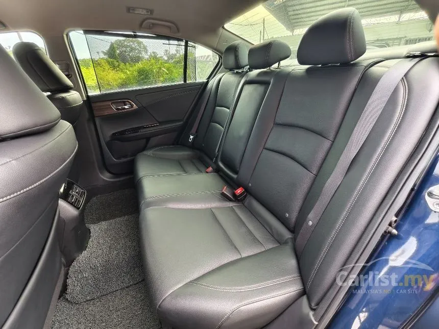 2018 Honda Accord VTi-L Sedan