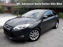 Ford Focus 2.0 Titanium + Sedan Sunroof Keyless-PushStart AutoPark LikeNEW