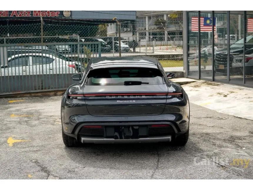 2022 Porsche Taycan 4S Cross Turismo Wagon