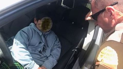 Gila, Balita ini Nekat Bawa Kabur Mobil Ibunya ke Jalan Raya Karena Ngambek