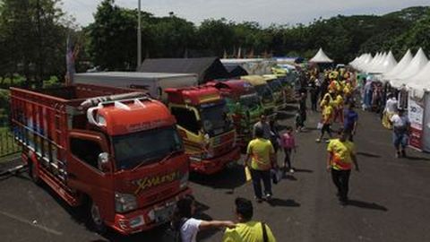 Fuso Rayakan Unit ke 1 juta dengan Cara Unik