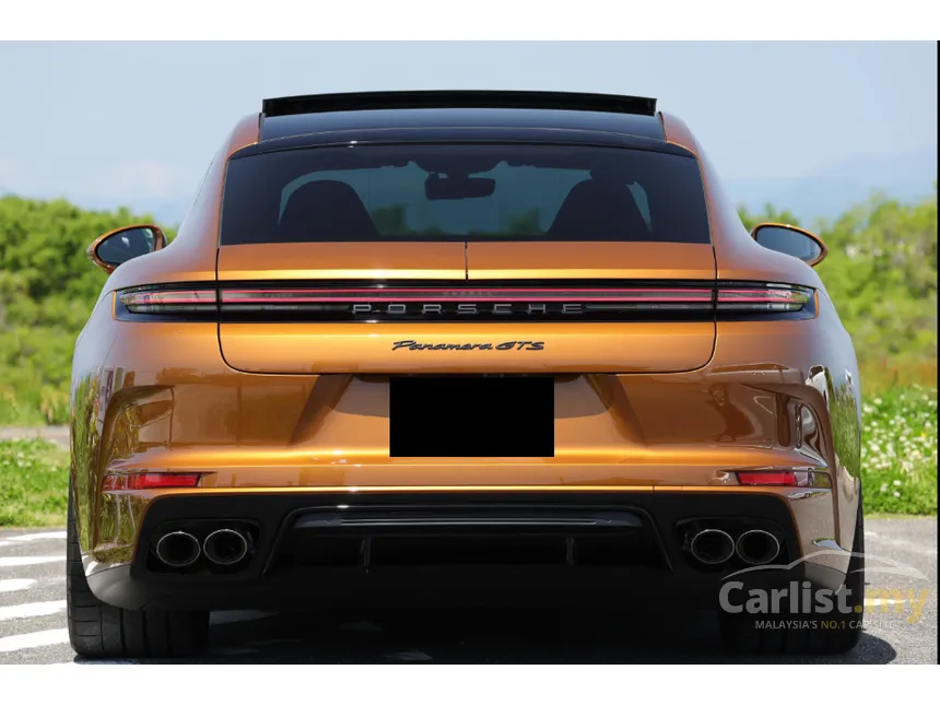 2022 Porsche Panamera GTS Hatchback