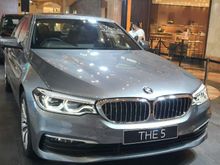 PRICE PROMO 2020 BMW 520i 2,0 Base Spec Sedan