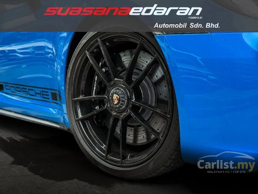 2022 Porsche 911 Carrera GTS Coupe