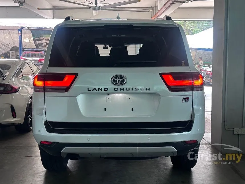 2023 Toyota Land Cruiser J300 GR Sport SUV