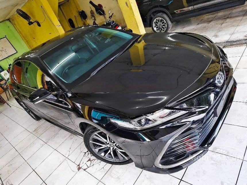 2022 Toyota Camry V (Premium Color) Sedan
