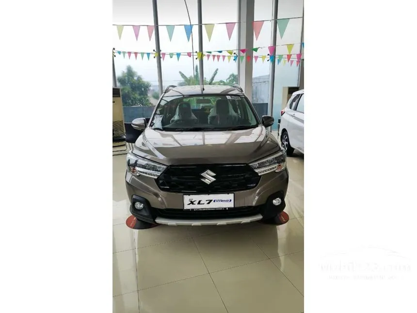 Jual Mobil Suzuki XL7 2024 BETA Hybrid 1.5 di Banten Automatic Wagon Abu