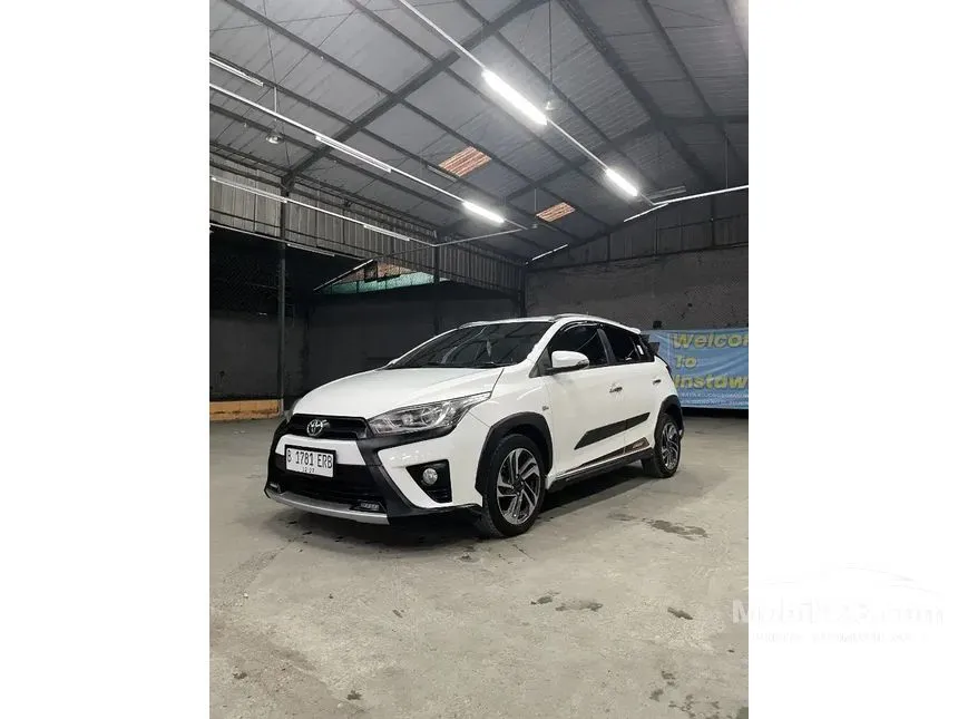 Jual Mobil Toyota Yaris 2017 TRD Sportivo 1.5 di Jawa Barat Automatic Hatchback Putih Rp 174.000.000