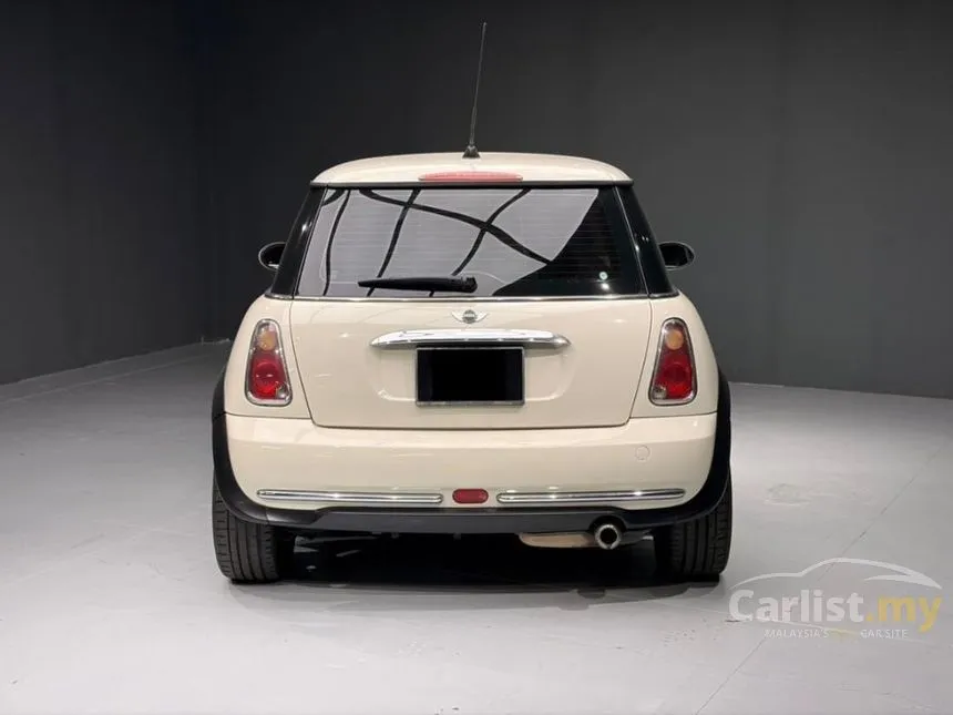 2006 MINI Cooper Hatchback