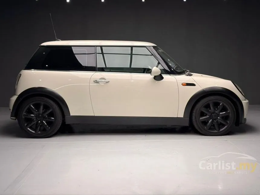 2006 MINI Cooper Hatchback