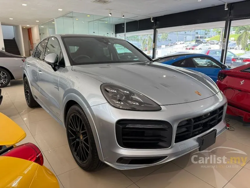 2022 Porsche Cayenne GTS Coupe
