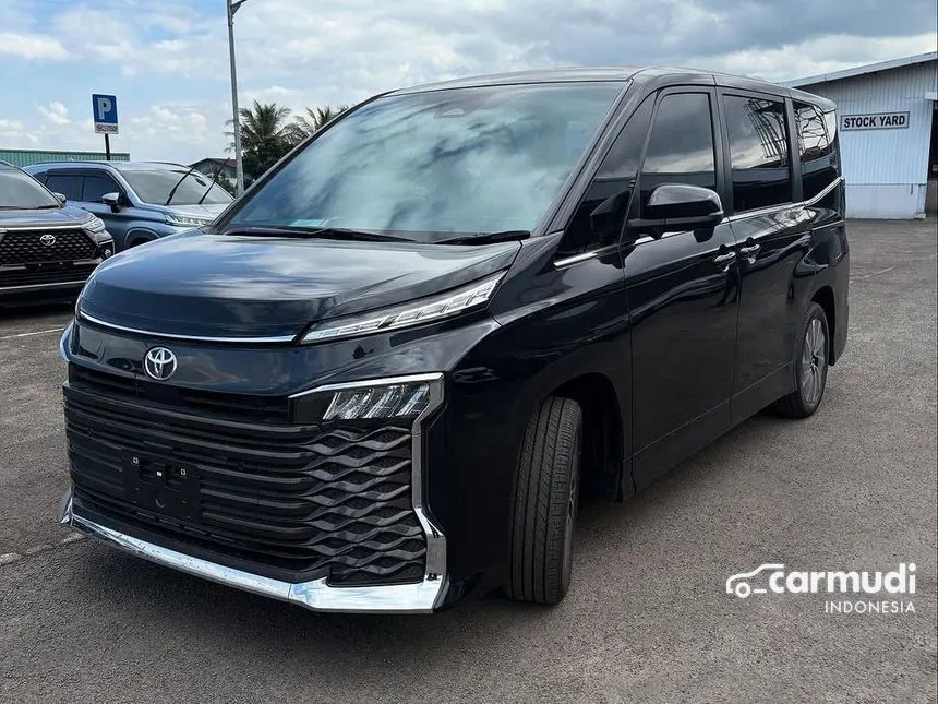 2025 Toyota Voxy (Premium Color) MPV