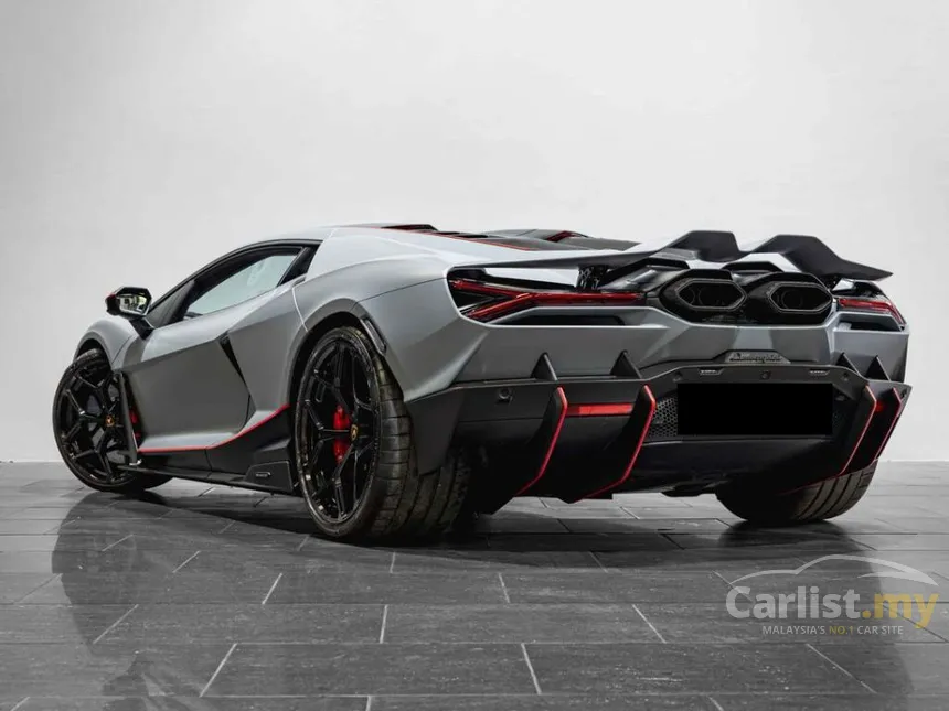 2025 Lamborghini Revuelto Coupe