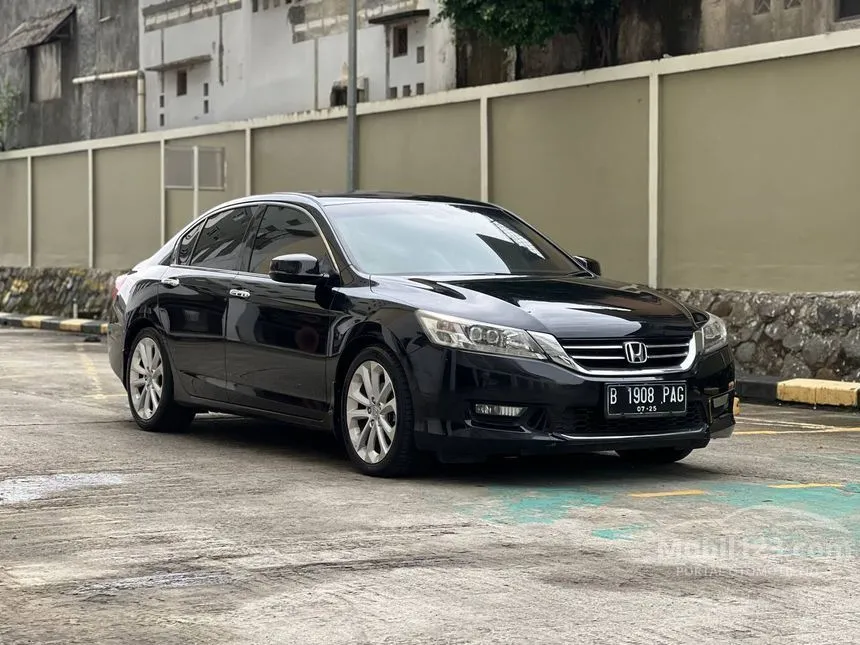 Jual Mobil Honda Accord 2015 VTi