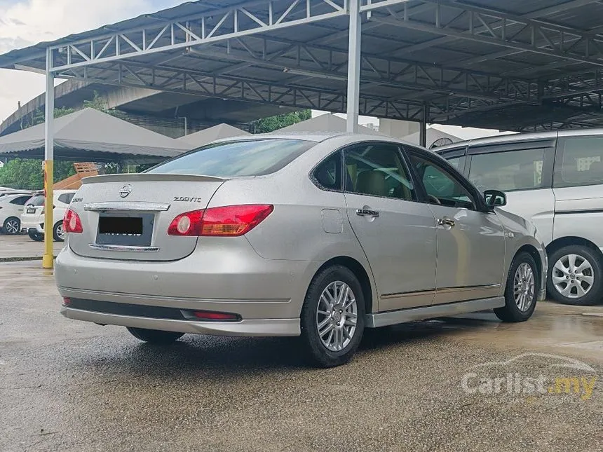 2011 Nissan Sylphy Luxury Sedan