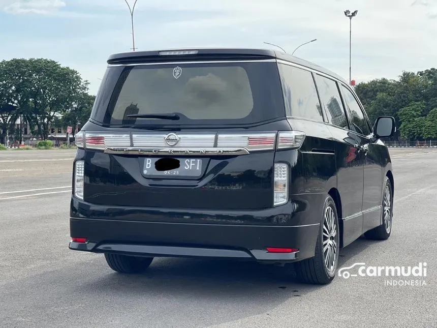 2014 Nissan Elgrand Highway Star MPV